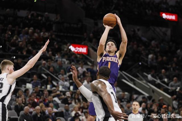 主场不敌南京 吉林男篮遭遇两连败季后赛前景堪忧主场不敌南京 吉林男篮遭遇两连败季后赛前景堪忧