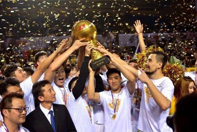 廖三宁：在国家队练的很苦 但收获也很大