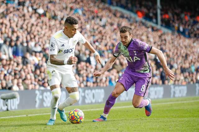 曼联求购20岁左路好手遭拒 或再报价4000万欧元